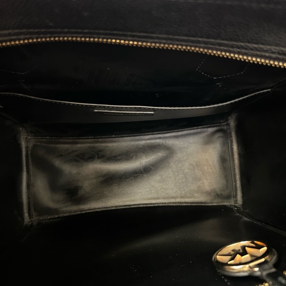 Michael Kors Hayes Large North/South Tote Black - Picture 9 of 9